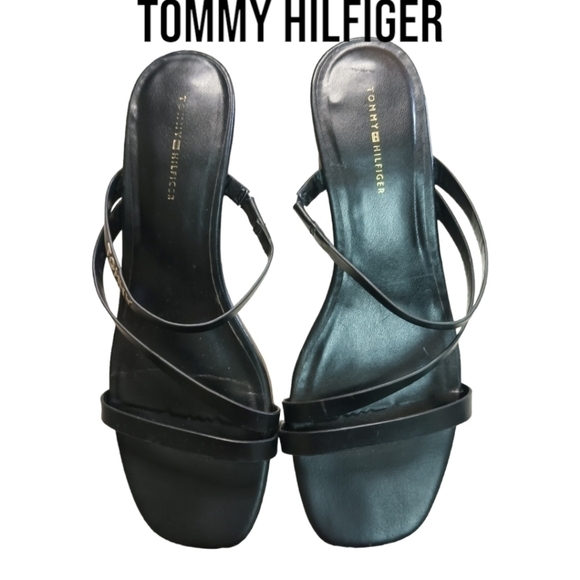 TOMMY Hilfiger cute Sandals size 8.5 EUC - Picture 1 of 5